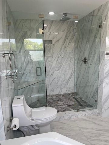 1298 NW 192nd Ter, Pembroke Pines, FL 33029