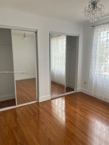 1298 NW 192nd Ter, Pembroke Pines, FL 33029