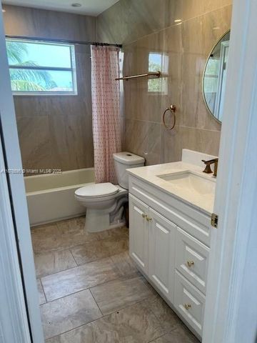 1298 NW 192nd Ter, Pembroke Pines, FL 33029