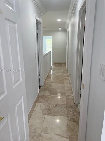 1298 NW 192nd Ter, Pembroke Pines, FL 33029