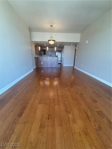 150 LAS VEGAS Boulevard 2103, Las Vegas, NV 89101