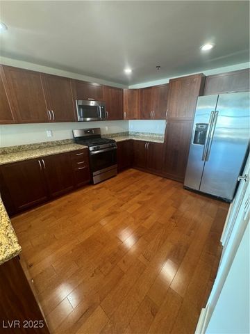 150 LAS VEGAS Boulevard 2103, Las Vegas, NV 89101