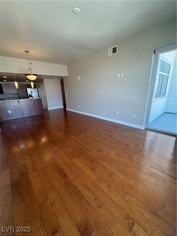 150 LAS VEGAS Boulevard 2103, Las Vegas, NV 89101