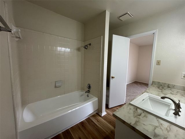 1008 Poplar Street 1010, Benbrook, TX 76126