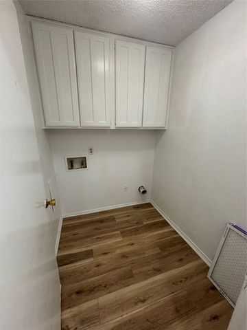 1008 Poplar Street 1010, Benbrook, TX 76126