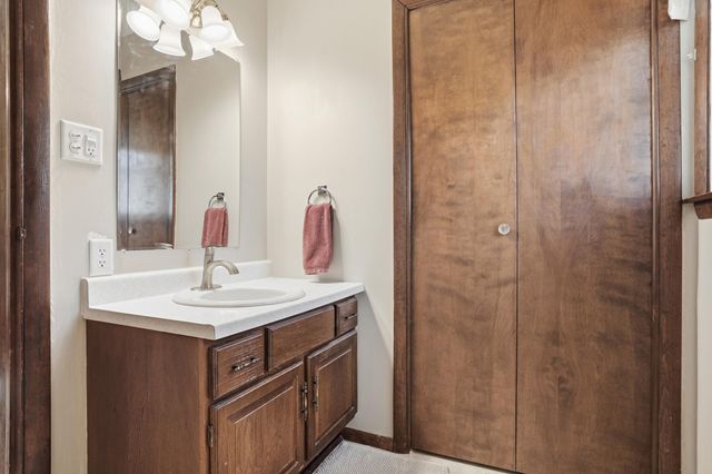 8310 W 101st Avenue, St. John, IN 46373