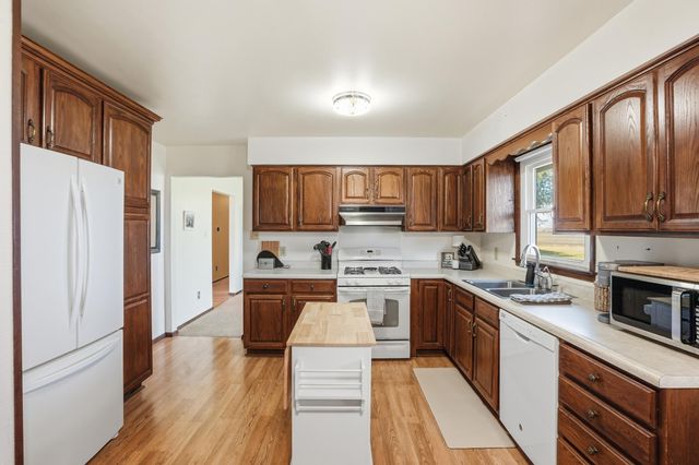 8310 W 101st Avenue, St. John, IN 46373