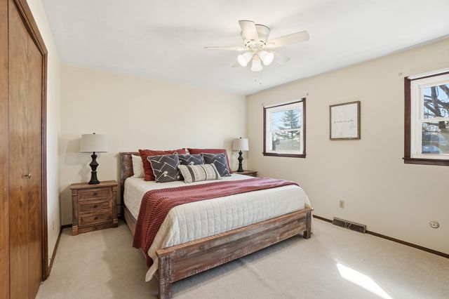 8310 W 101st Avenue, St. John, IN 46373