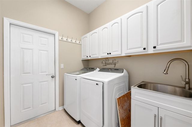 8737 SW 83RD CIRCLE, Ocala, FL 34481