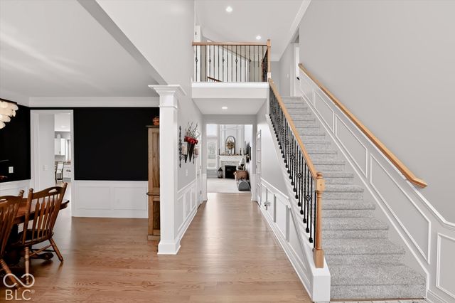 8856 Spring Violet Place, Zionsville, IN 46077