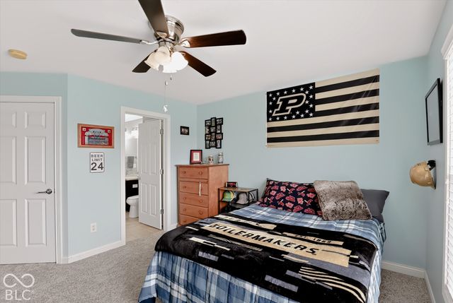 8856 Spring Violet Place, Zionsville, IN 46077