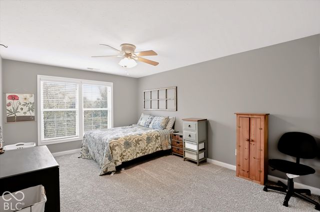 8856 Spring Violet Place, Zionsville, IN 46077