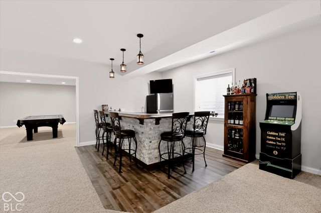 8856 Spring Violet Place, Zionsville, IN 46077