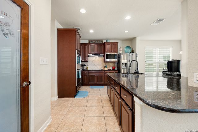 152 Brook Meadow, Cibolo, TX 78108