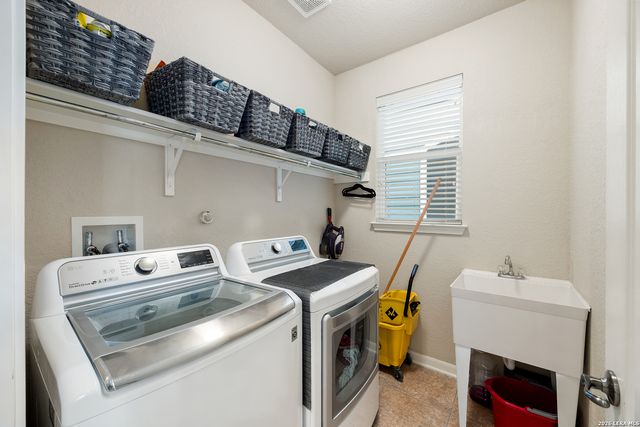 152 Brook Meadow, Cibolo, TX 78108