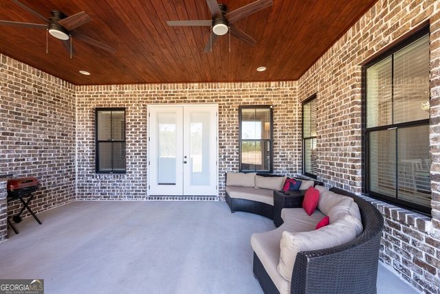 5878 Natures Way, Naylor, GA 31641