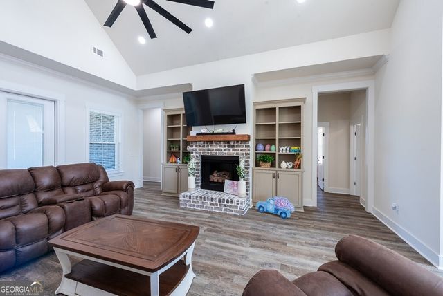 5878 Natures Way, Naylor, GA 31641