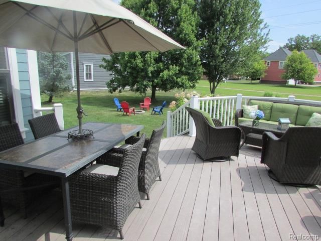 556 McKinley Circle, Canton Charter Township, MI 48188
