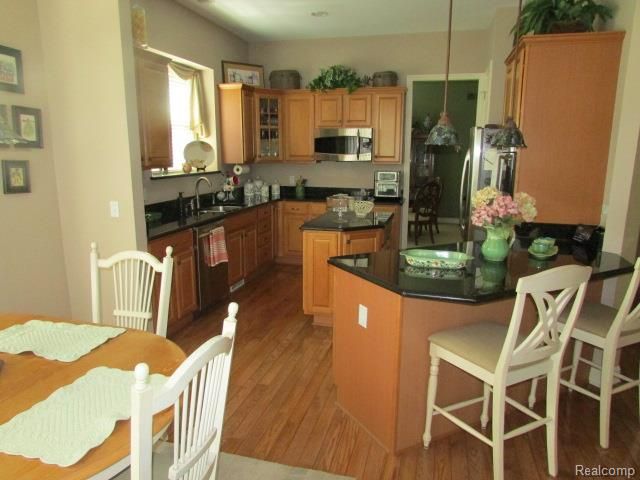 556 McKinley Circle, Canton Charter Township, MI 48188