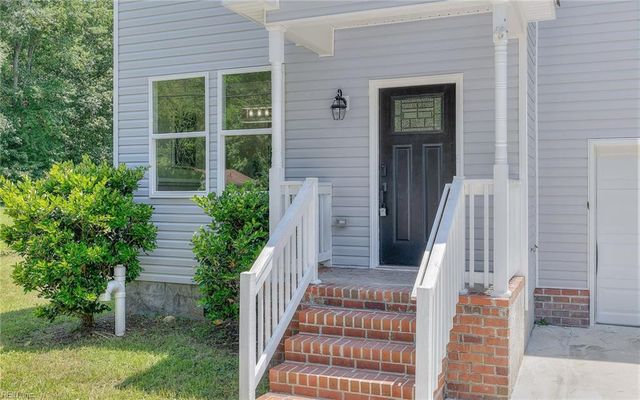 1612 Nansemond PW, Suffolk, VA 23434