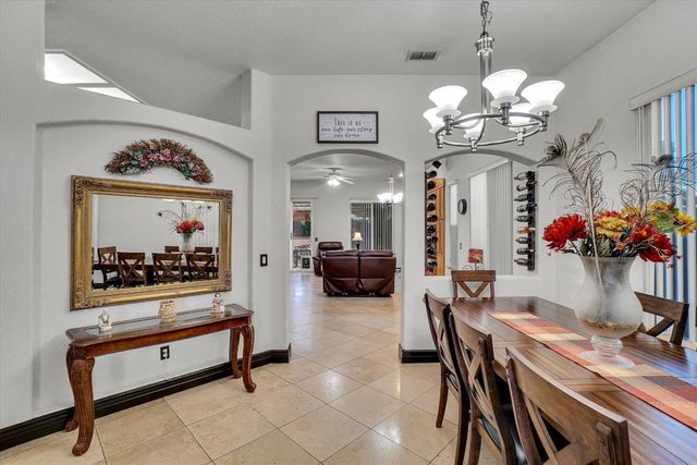 4512 Thira Way, Elk Grove, CA 95758