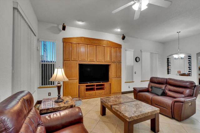 4512 Thira Way, Elk Grove, CA 95758