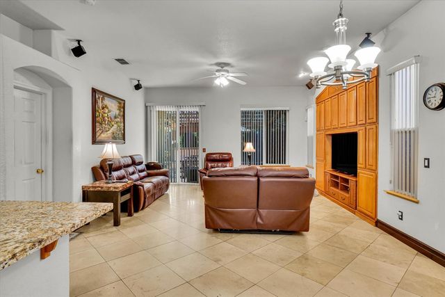 4512 Thira Way, Elk Grove, CA 95758
