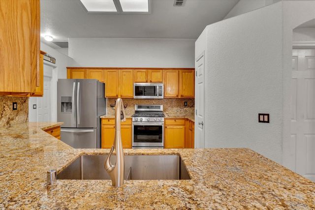 4512 Thira Way, Elk Grove, CA 95758