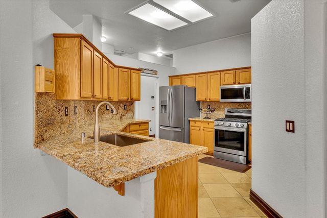 4512 Thira Way, Elk Grove, CA 95758