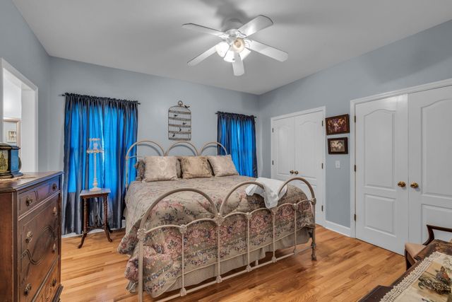 1096 Harbor Landing Drive, Soddy Daisy, TN 37379