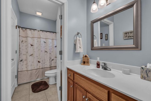 1096 Harbor Landing Drive, Soddy Daisy, TN 37379