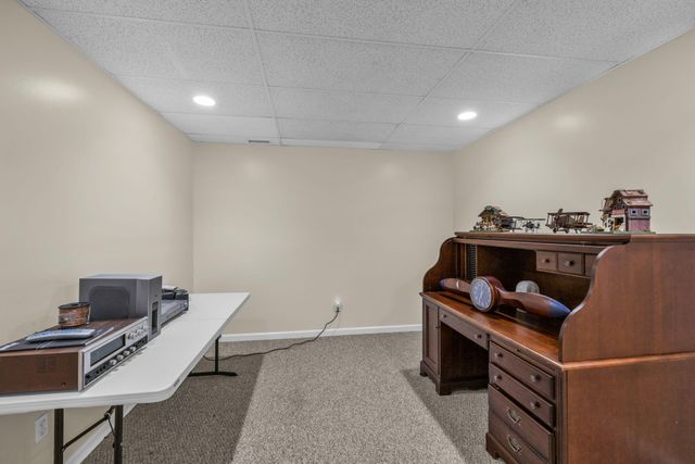 1096 Harbor Landing Drive, Soddy Daisy, TN 37379