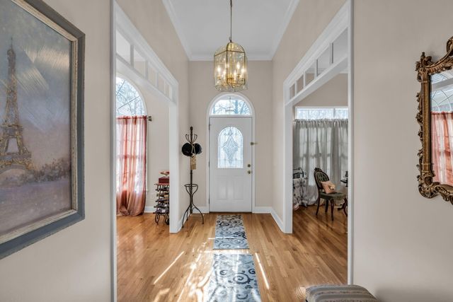 1096 Harbor Landing Drive, Soddy Daisy, TN 37379