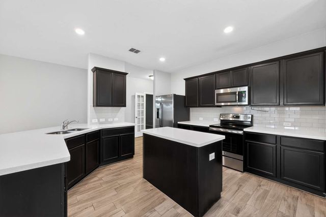 104 Acadia Lane, Forney, TX 75126