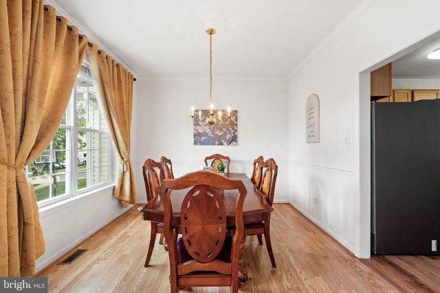 8 KINGSLEY CT, East Windsor, NJ 08520