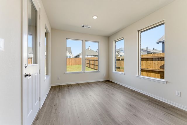 3513 Helena Street, Gainesville, TX 76240