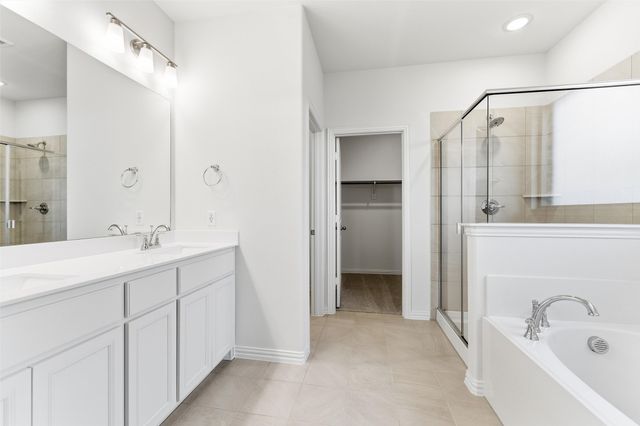 3513 Helena Street, Gainesville, TX 76240