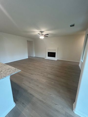 3513 Helena Street, Gainesville, TX 76240