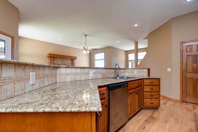 1007 E Lloyd Street, Ozark, MO 65721