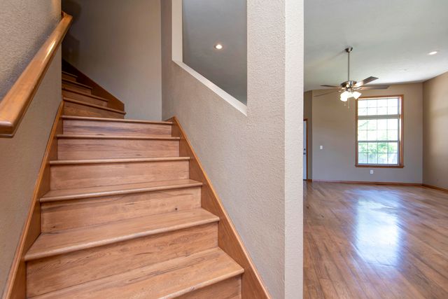 1007 E Lloyd Street, Ozark, MO 65721