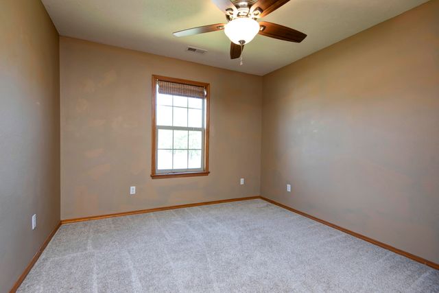 1007 E Lloyd Street, Ozark, MO 65721