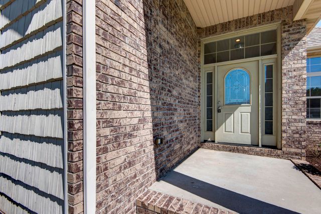 1007 E Lloyd Street, Ozark, MO 65721