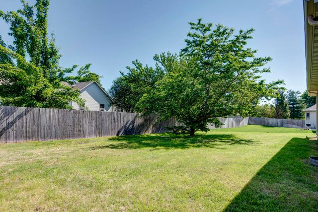 1007 E Lloyd Street, Ozark, MO 65721