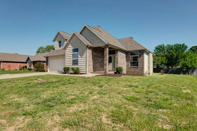 1007 E Lloyd Street, Ozark, MO 65721