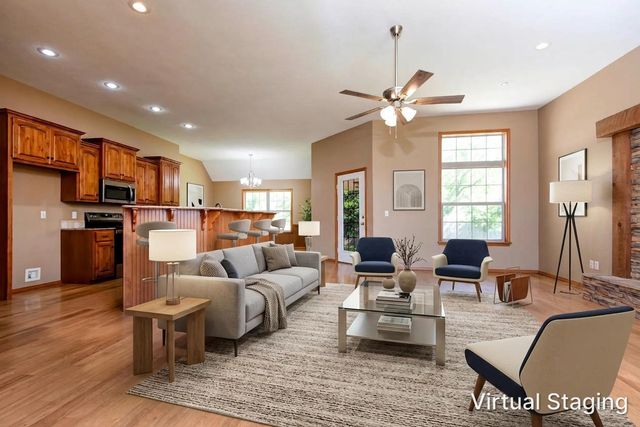 1007 E Lloyd Street, Ozark, MO 65721