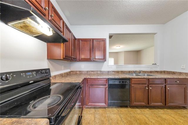 2306 Bigwood Trail, Atlanta, GA 30349