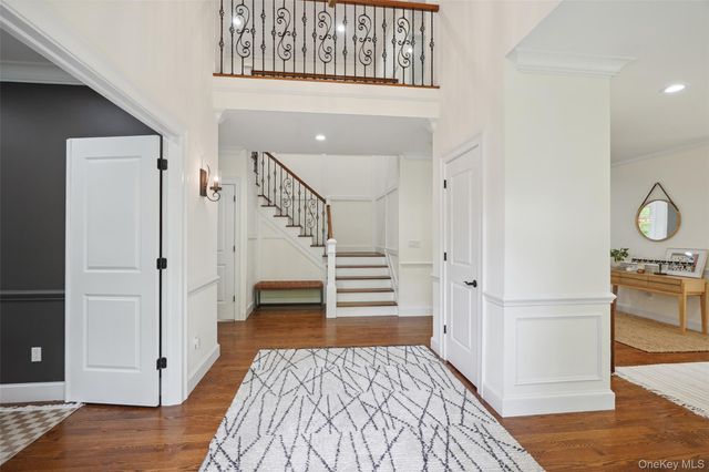 2 Bluestone Lane, South Salem, NY 10590