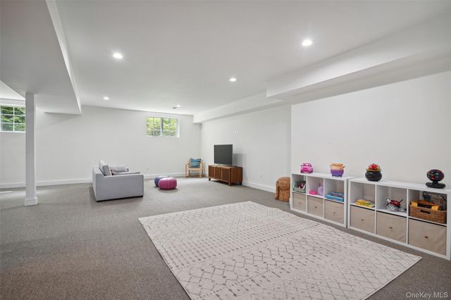 2 Bluestone Lane, South Salem, NY 10590