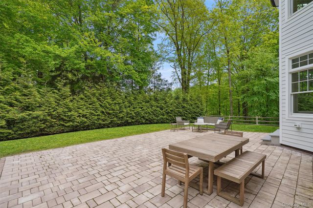 2 Bluestone Lane, South Salem, NY 10590