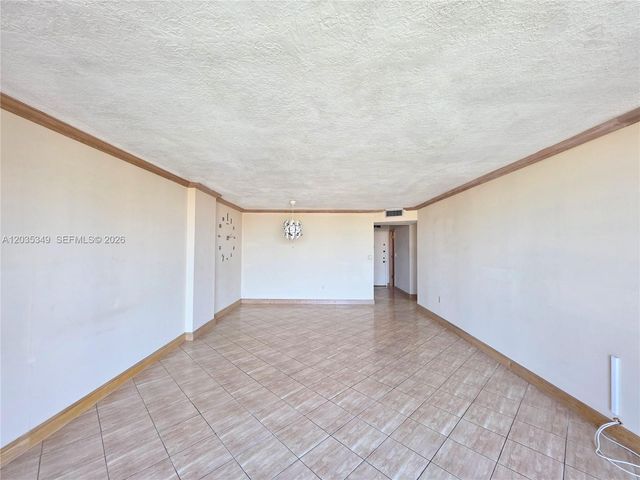 2780 NE 183rd Street 1111, Aventura, FL 33160